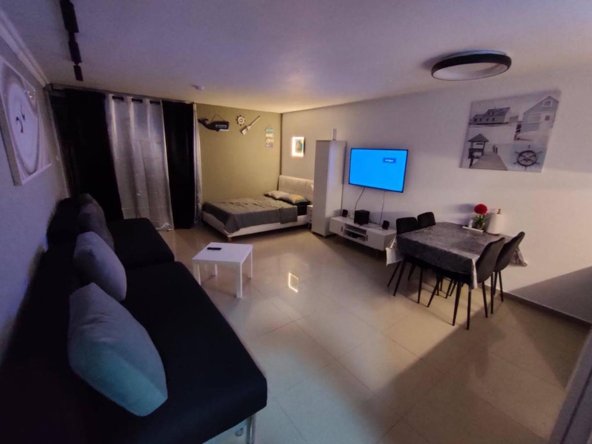 Apartamento נופש וג'קוזי באילת - אילן Vip *