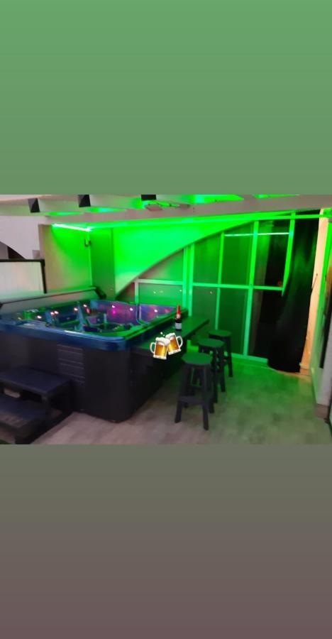 Apartamento נופש וג'קוזי באילת - אילן Vip Eilat